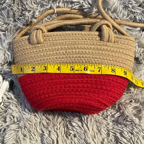 NEW GAP Mini Bucket Rope Crossbody Bag - Picture 5 of 8